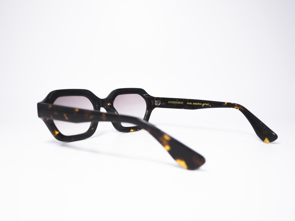 EYEREPUBLIC MOD73 EYEREPUBLIC MOD73